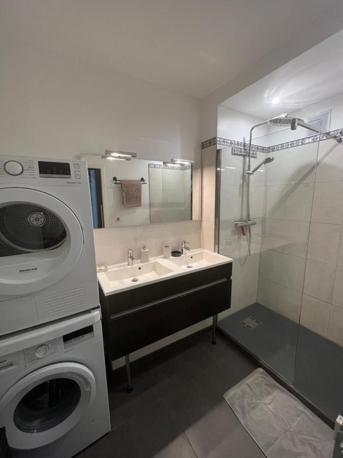 נים Superbe Appartement Centre Ville מראה חיצוני תמונה